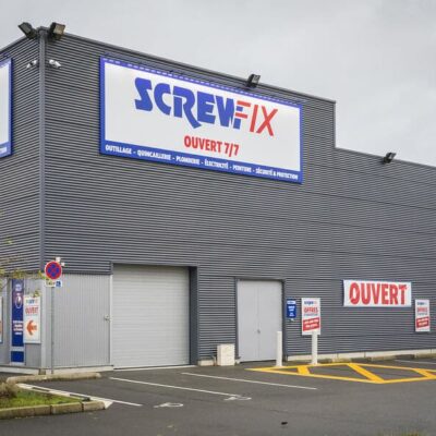 L’entreprise britannique SCREWFIX déploie sa présence en France